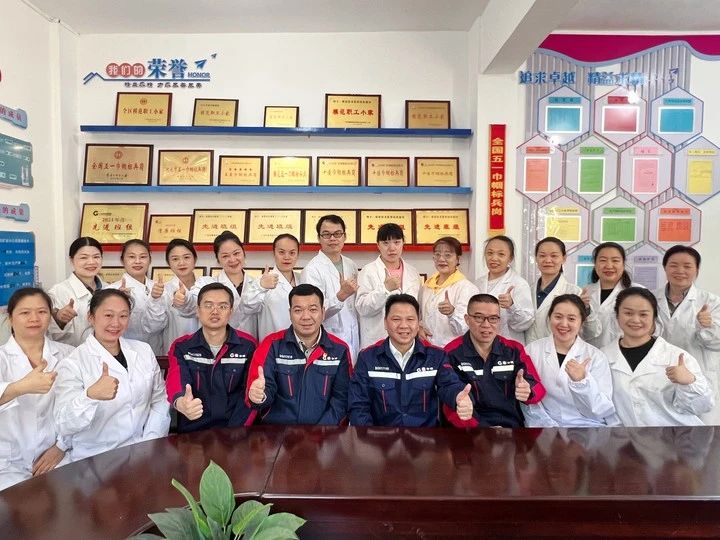 如何打造全國模范職工小家？質(zhì)量技術(shù)監(jiān)督站化驗室給你答案